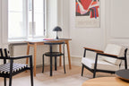 Designerstuhl mit passendem Schreibtisch
