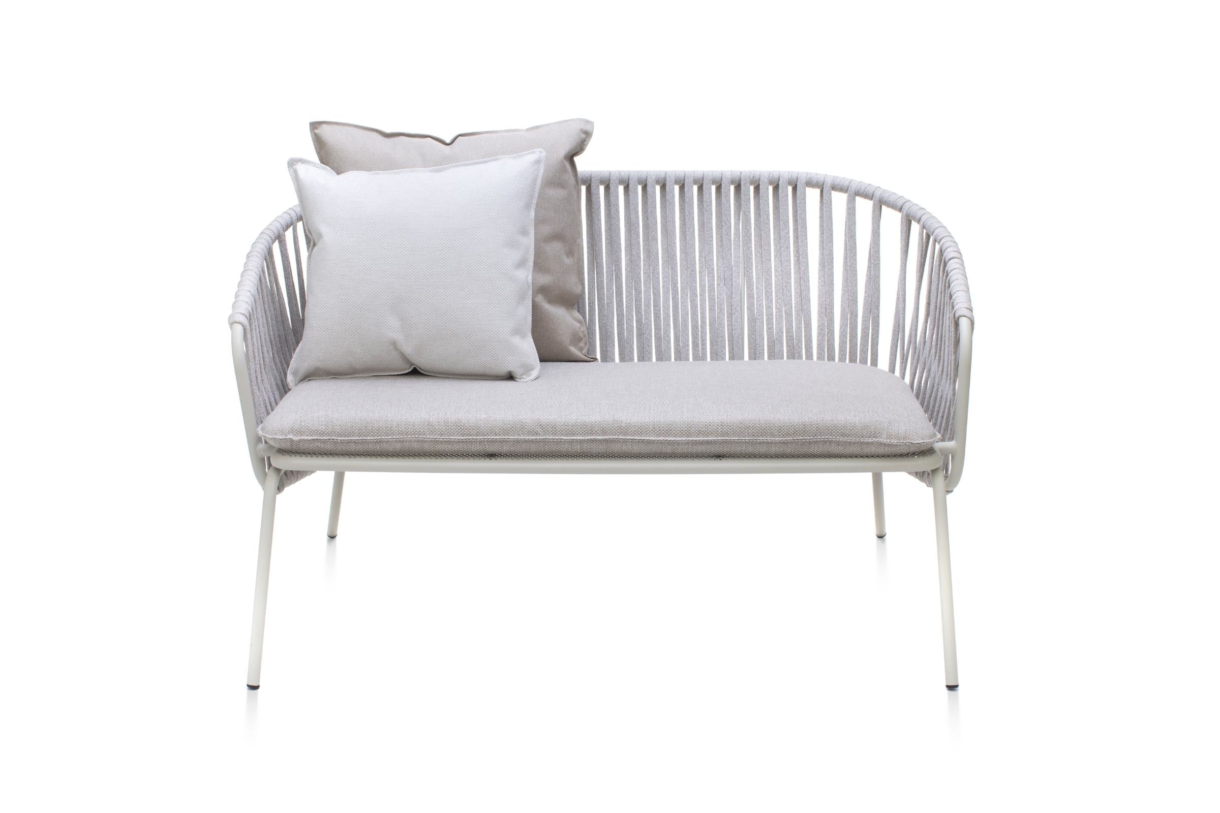 Minimalistisches Gartensofa in elegantem Creme-Ton