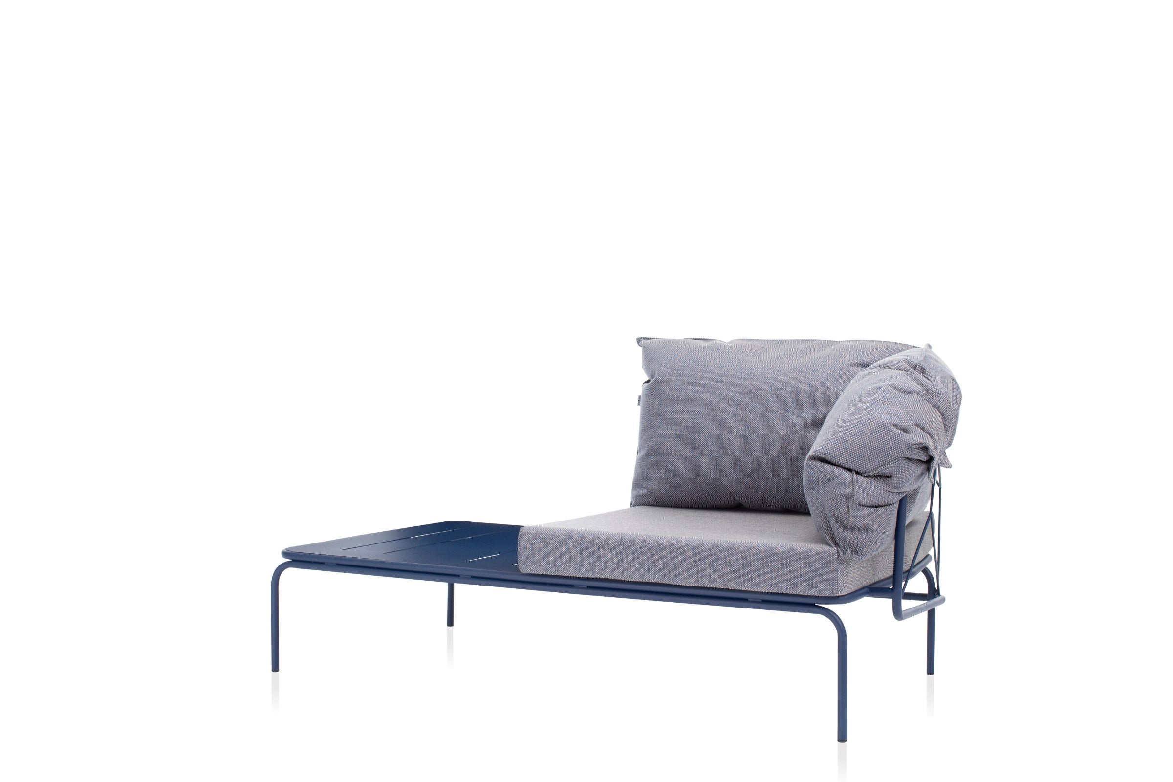 Modulares Gartensofa-Eckelement mit Couchtisch in Dunkelblau – Seitenansicht mit eleganter Linienführung und Outdoor-tauglichem Design