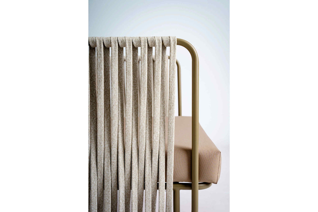 Gartenarmsessel Detail Seilgeflecht – modernes Outdoor Design