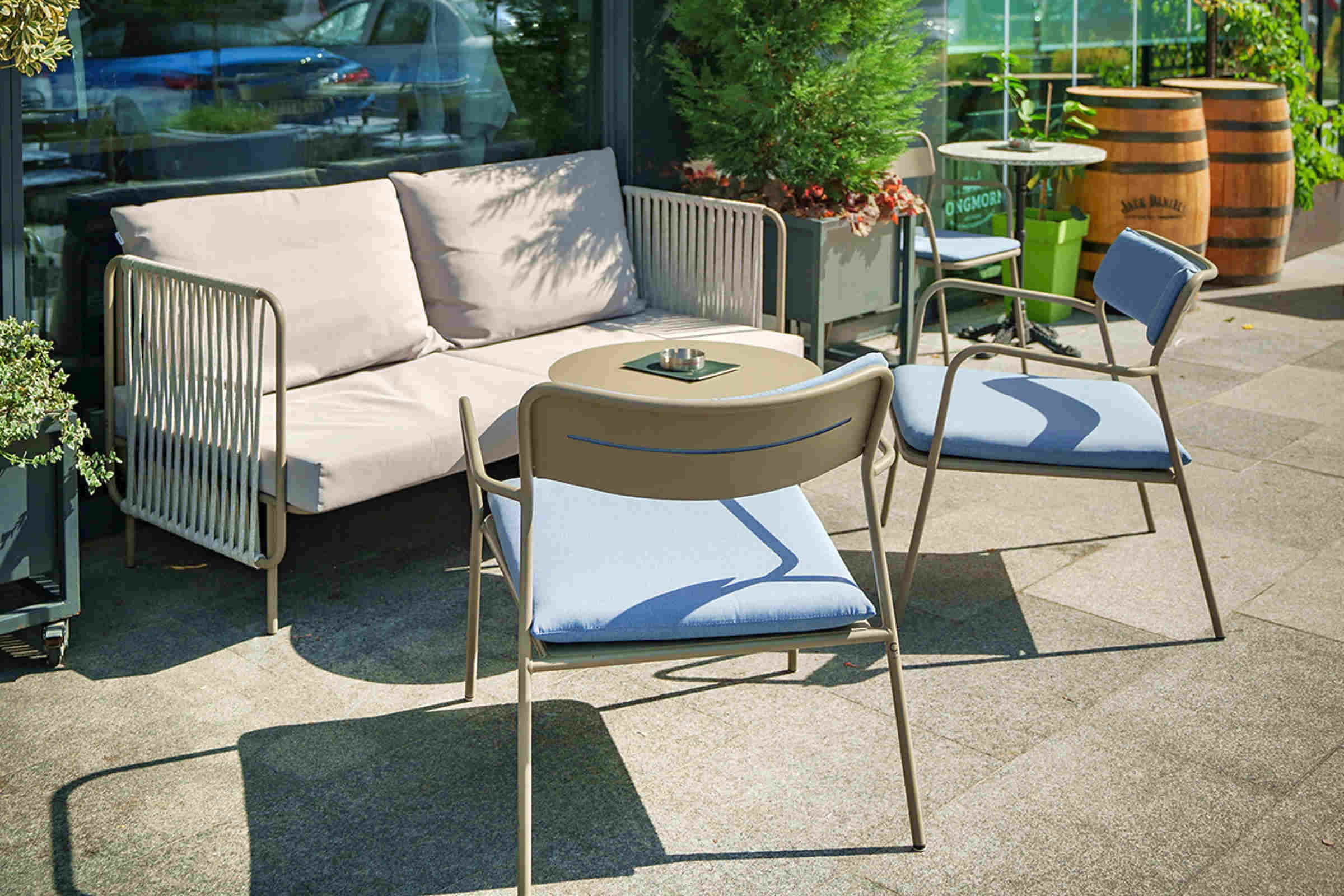 COMBO Gartensofa Lounge im Außenbereich – HoReCa Möbel