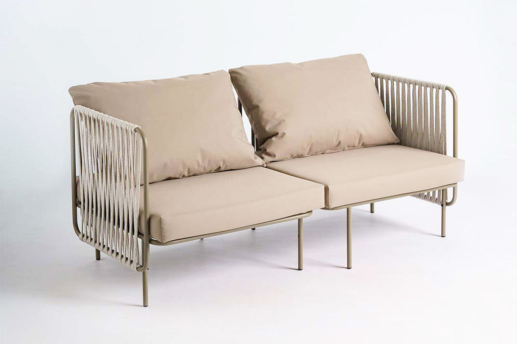 COMBO Modulares Gartensofa von GARDA als Zweisitzer mit weichen Rückenkissen