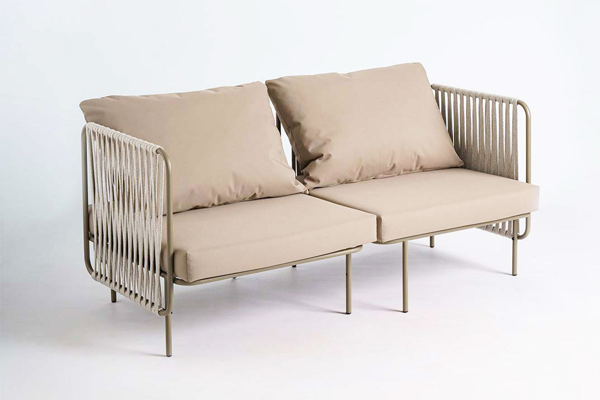COMBO Modulares Gartensofa von GARDA als Zweisitzer mit weichen Rückenkissen
