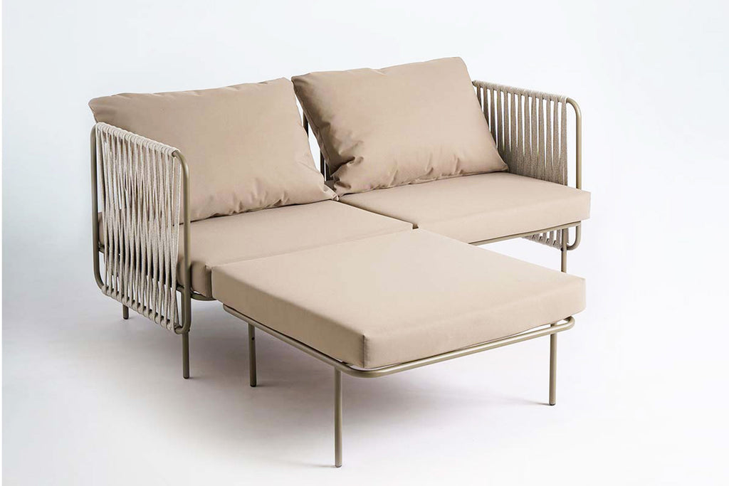 Gartensofa-Eckelement mit verlängerter Liegefläche und Seilbespannung