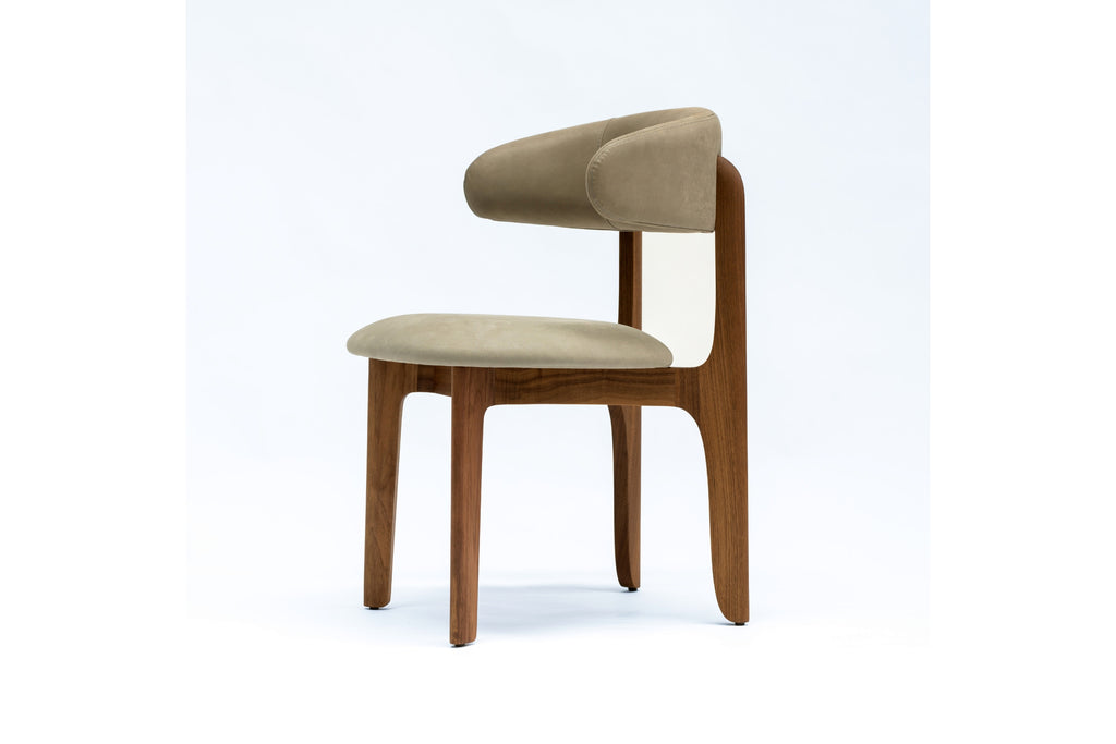 Seitenansicht des Dragonfly Designer Stuhls in Holz und Wolle von GoEs