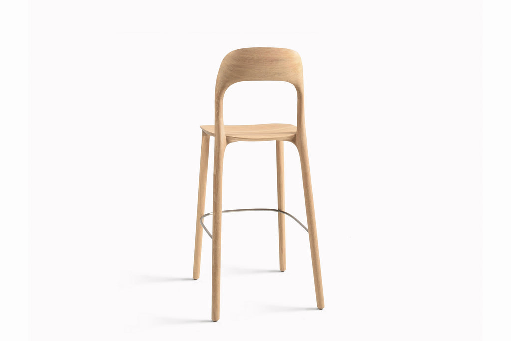 Barstuhl von GoEs in light geölter Eiche mit Fußstütze aus Eiche - Rückansicht