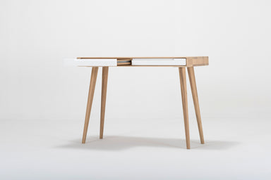 ENA Massivholz Schminktisch - SOLIDMADE | Design Furniture