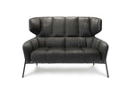 HOYO Designer Sofa in schwarzem Leder mit schlanken Metallfüßen