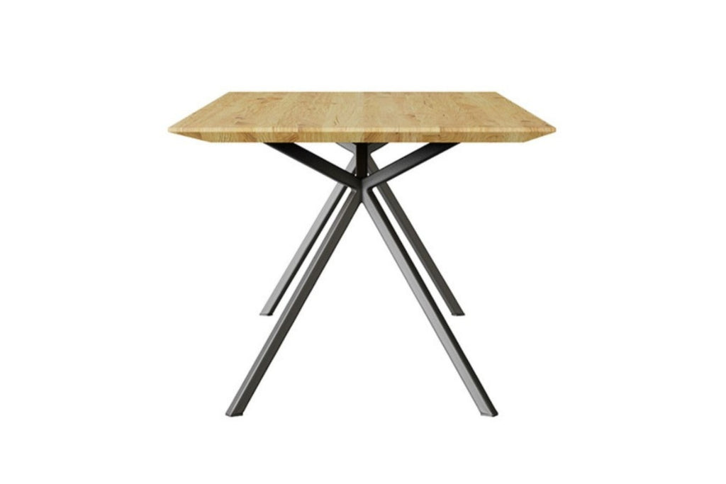 Seitliche Ansicht des Esstisches