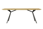 Esstisch mit einem schwarzen Metallgestell und einer Holzplatte aus Wildeiche - Frontansicht