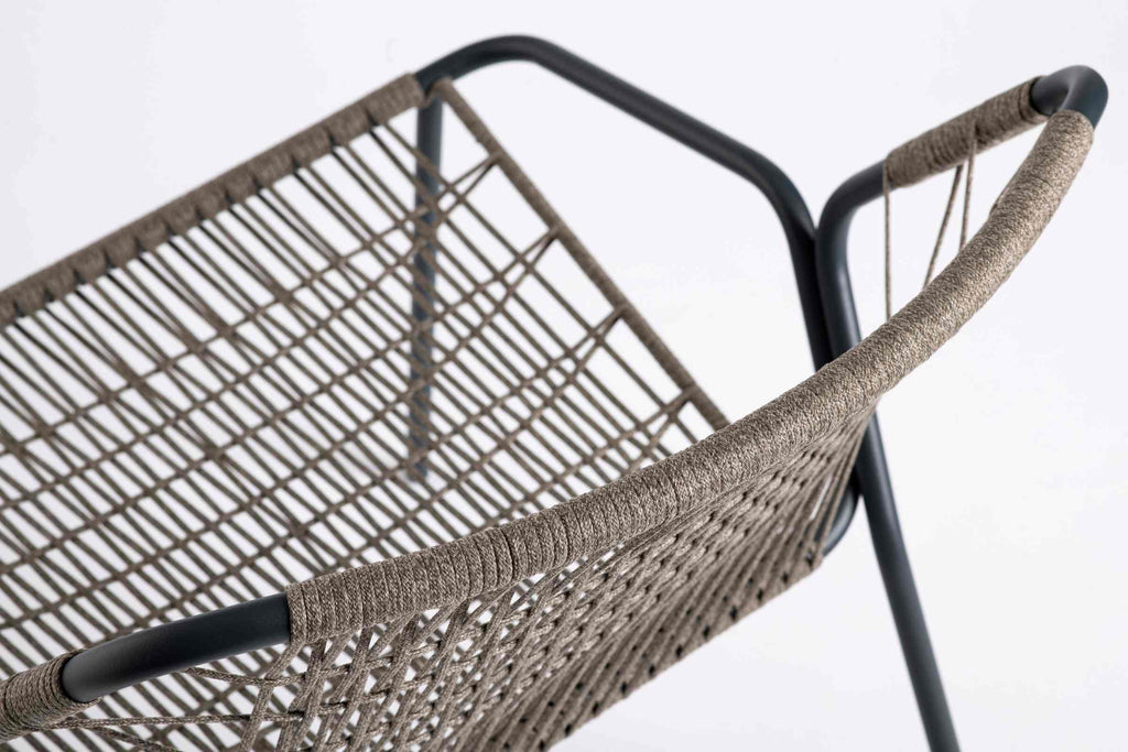 Detailaufnahme der Seilstruktur des Sessels