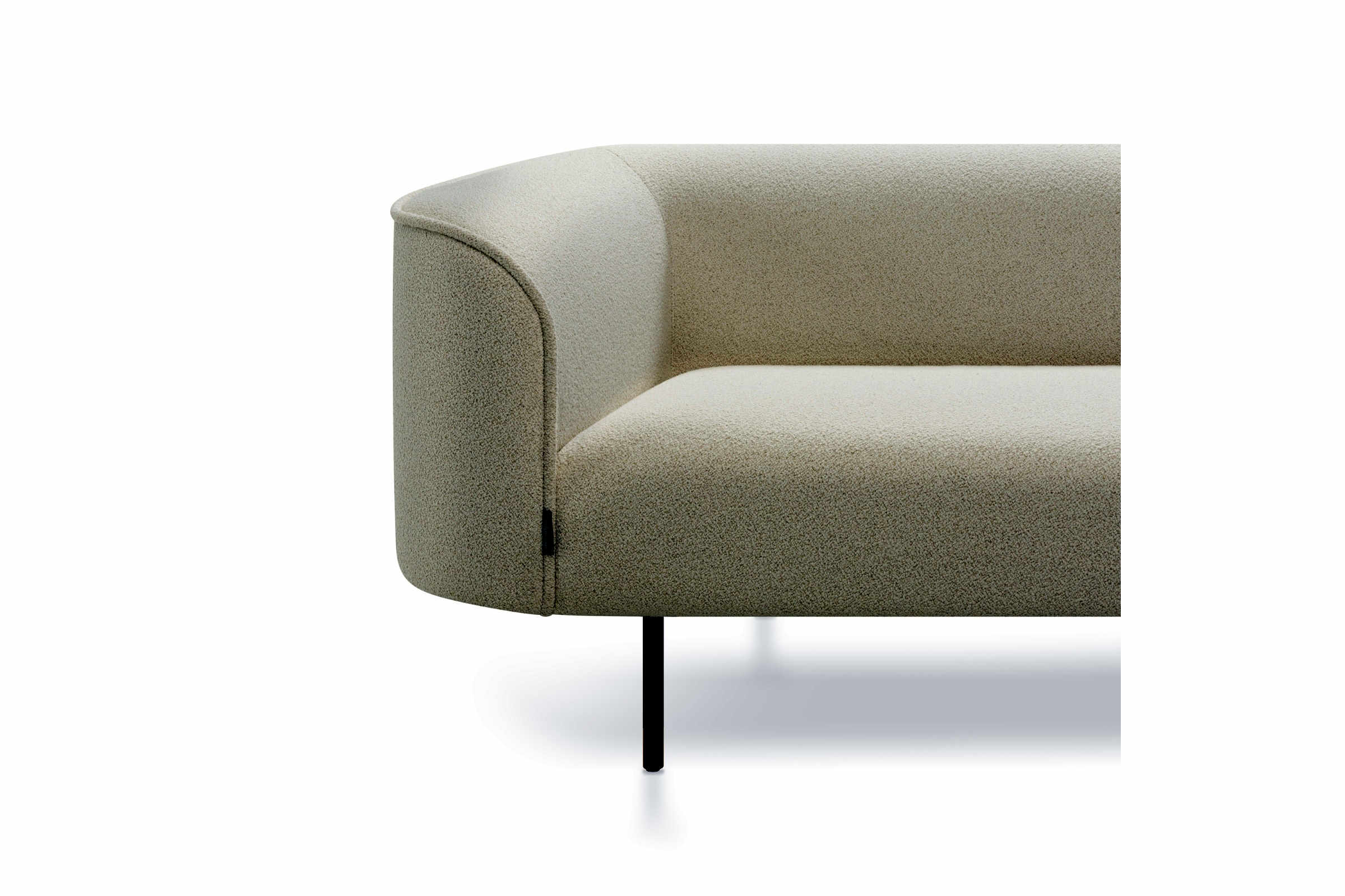 Nahaufnahme von Seitenfläche und Rückenlehne des Sofas - Frontalansicht