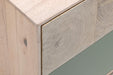 Detailaufnahme der Holzstruktur am Sideboard