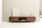 MALIN Lowboard aus Massivholz mit Holzbeinen und Nische - SOLIDMADE | Design Furniture