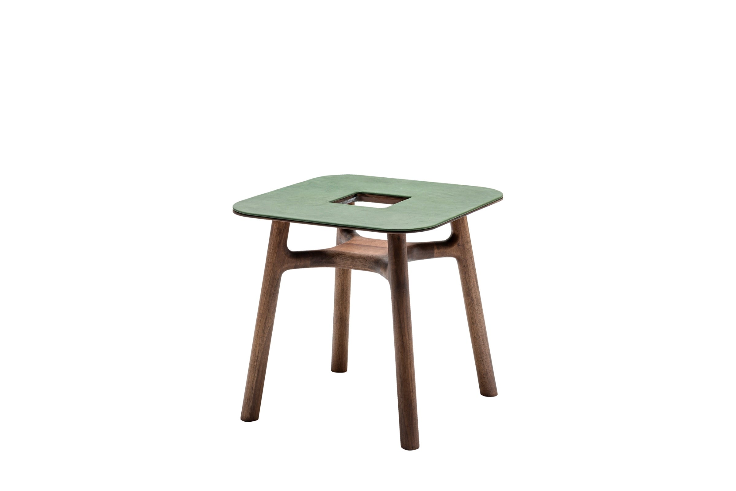 Marshall Designer Couchtisch mit grüner Leder-Tischplatte und organisch geformten Holzbeinen - Seitenansicht