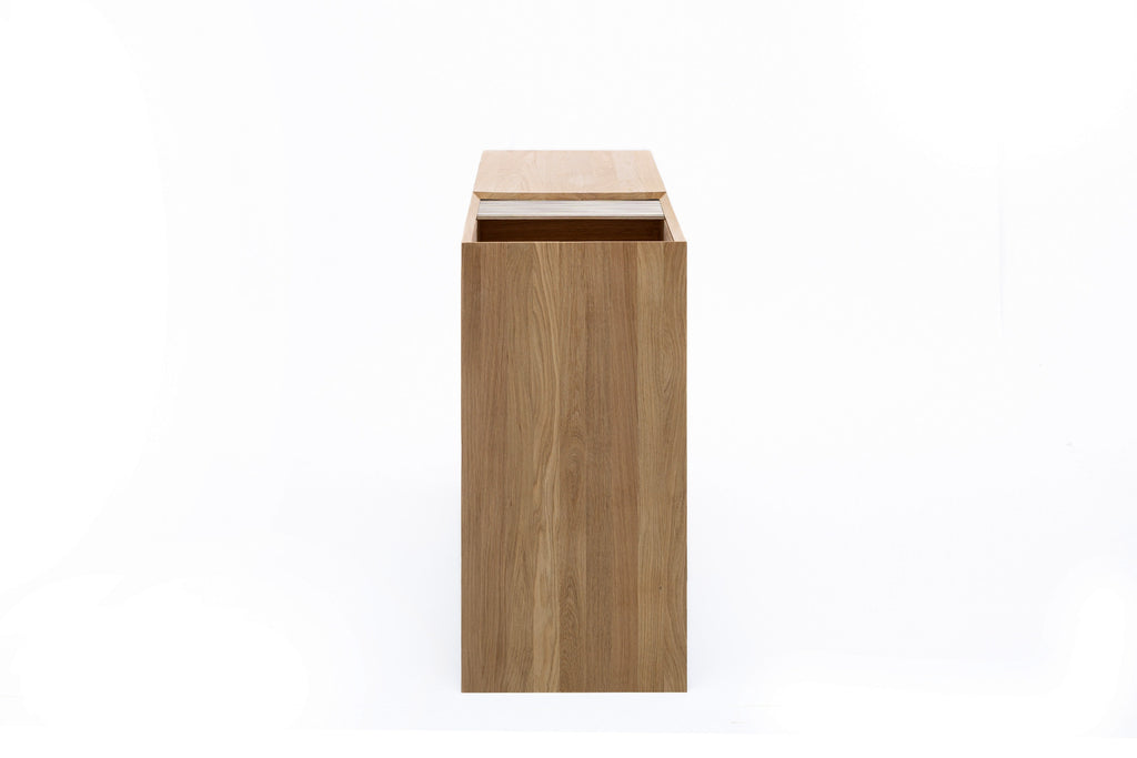 Sideboard von Woak in Seitenansicht