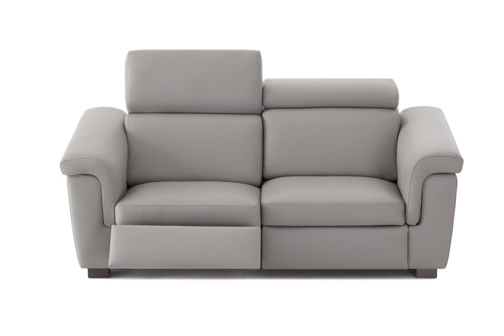 PLEASURE Designer Relax Sofa mit verstellter Kopfstütze und Fußstütze
