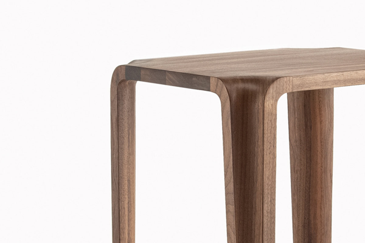 PRIMUM Designer Beistelltisch – Massivholzmöbel SOLIDMADE