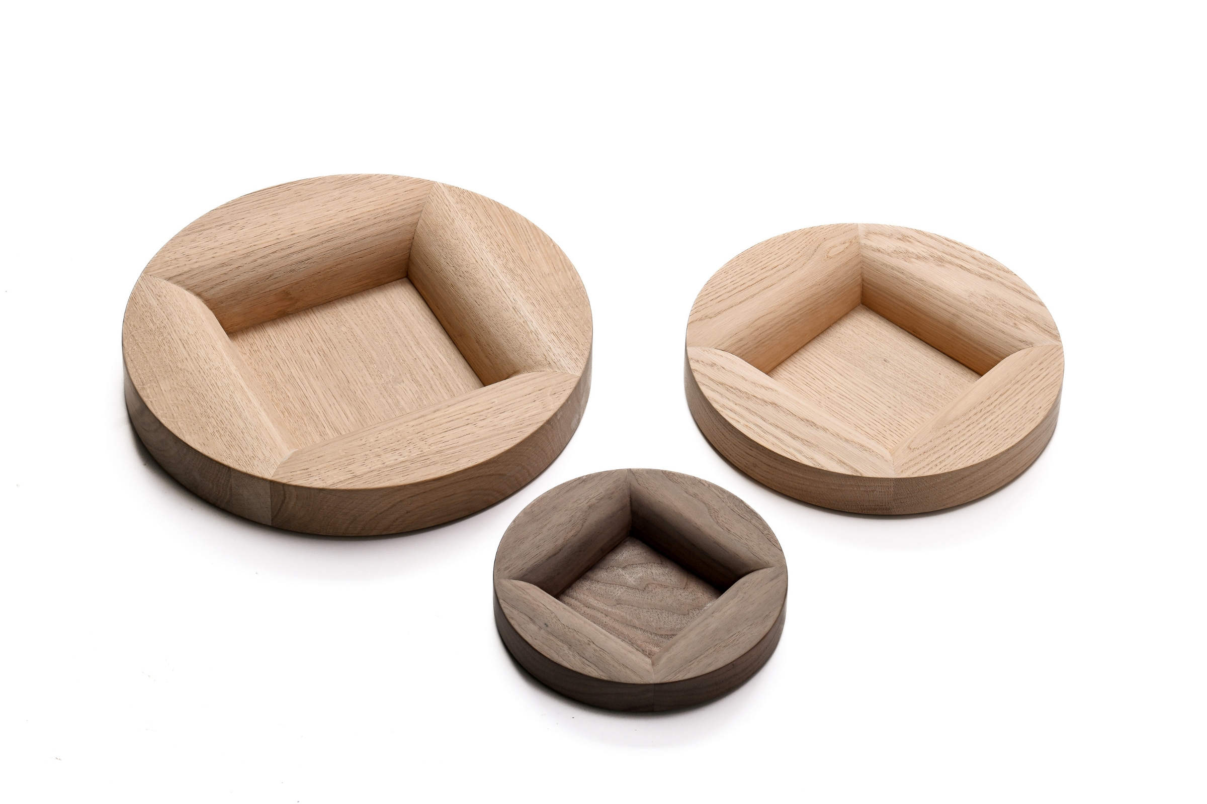 SIGNET Designer Deko-Ablagen – Gruppierung in drei Größen aus Massivholz