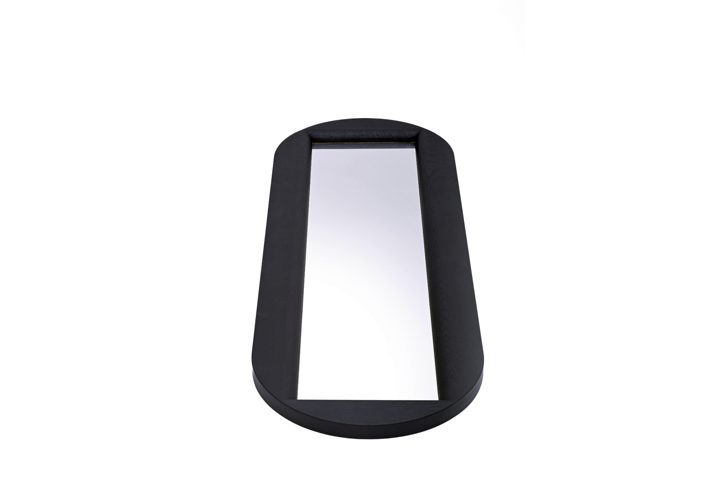 SIGNET ovaler Spiegel von Woak – seitlich fotografiert