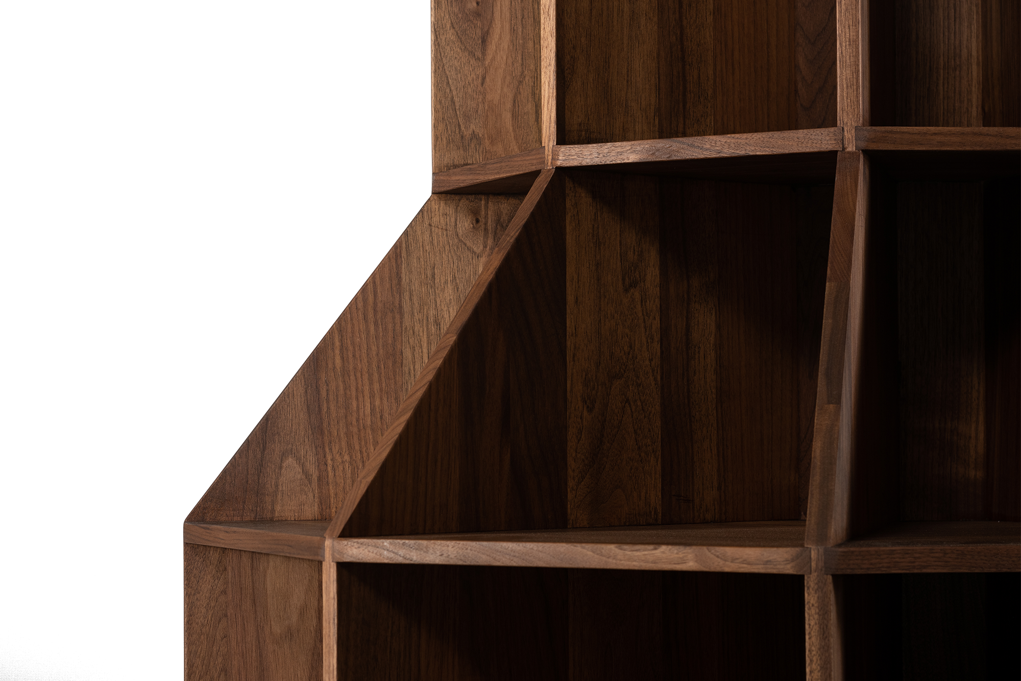 HAKU selbststehender Massivholz Bücherregal  - SOLIDMADE | Design Furniture