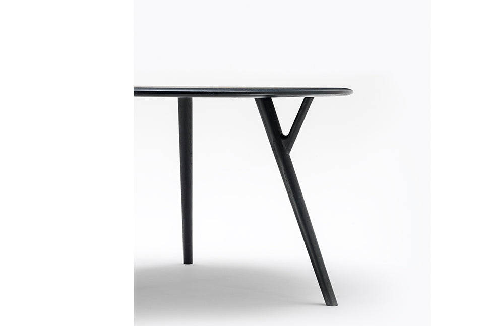 ORGANIC Esstisch rund - SOLIDMADE | Design Furniture
