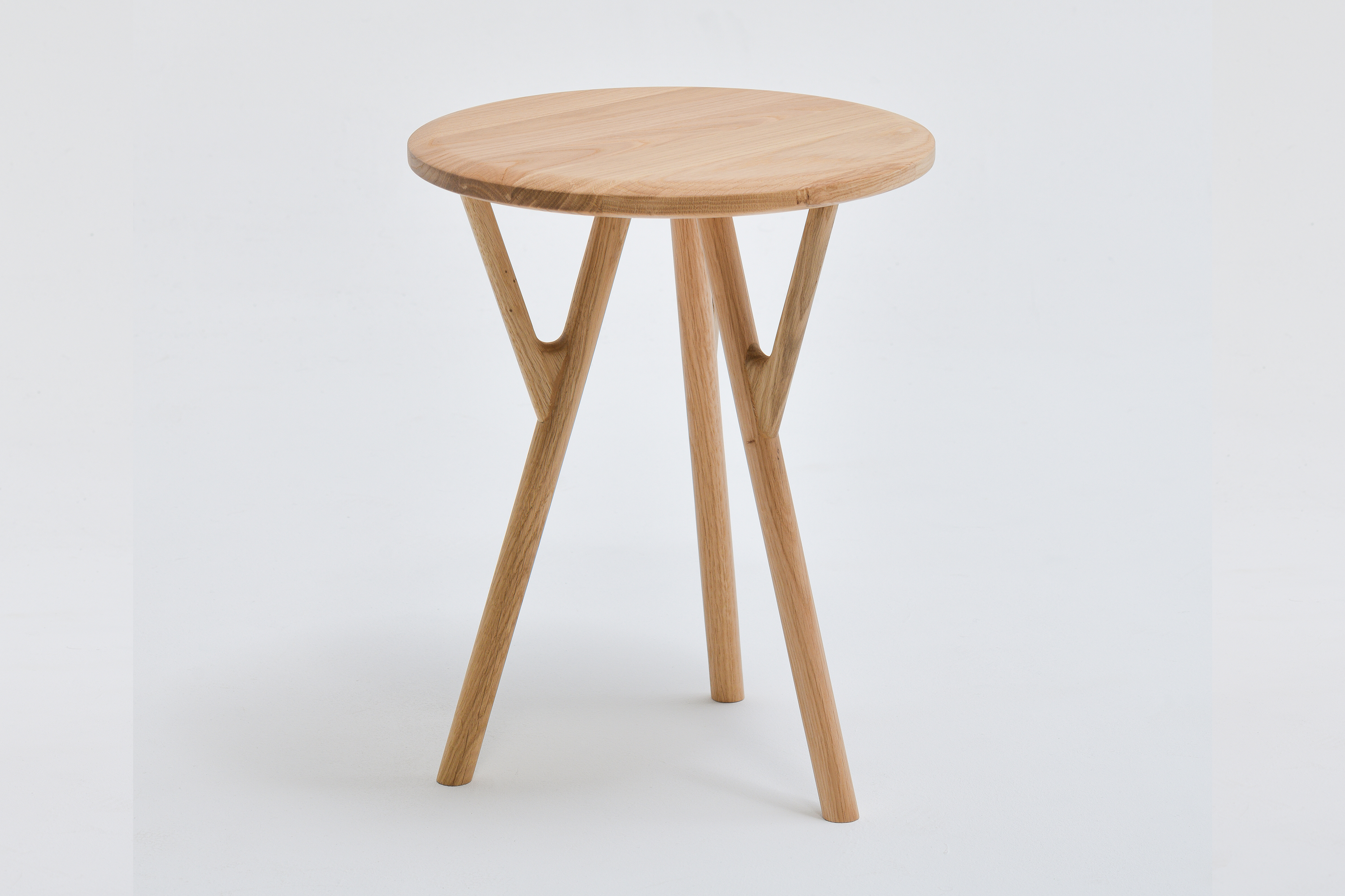 ORGANIC Massivholz Beistelltisch - SOLIDMADE | Design Furniture