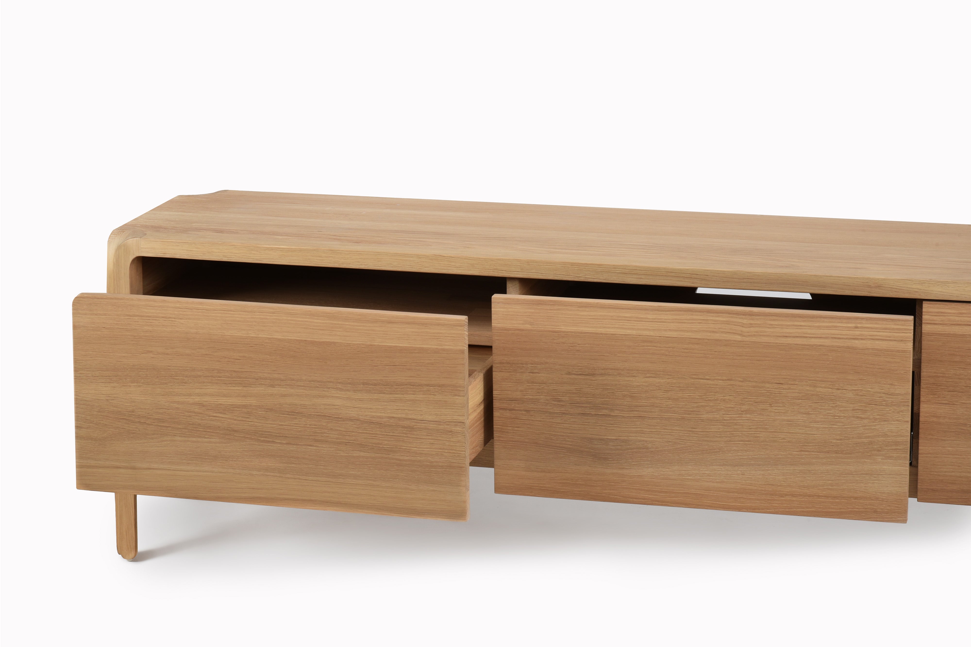 PRIMUM Massivholz Lowboard - SOLIDMADE | Design Furniture